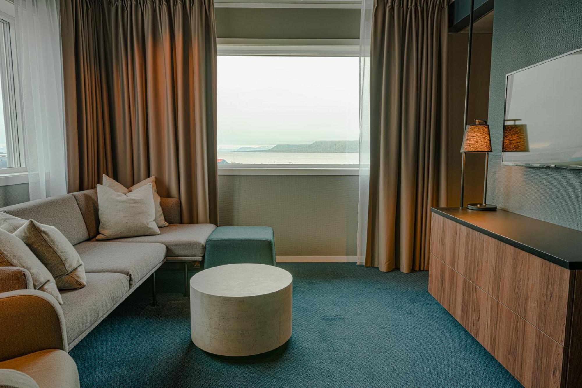 Radisson Blu Polar Hotel, Spitsbergen Longyearbyen Exterior foto