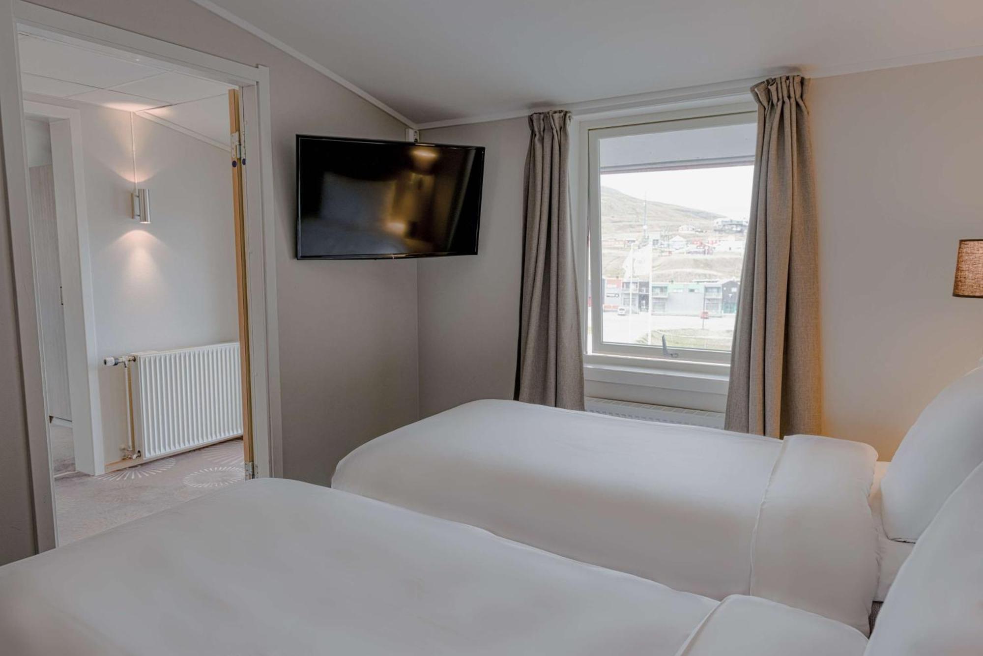 Radisson Blu Polar Hotel, Spitsbergen Longyearbyen Exterior foto